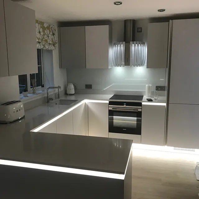 Stone Heat Ltd - Kitchen - Kitchen Installation - Loughton 
